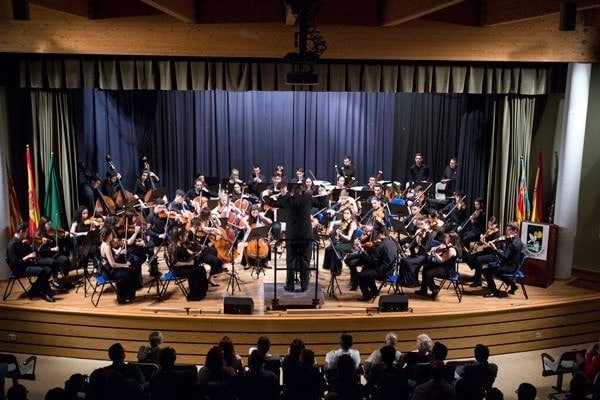 Gran concierto de la Orquesta Esmar