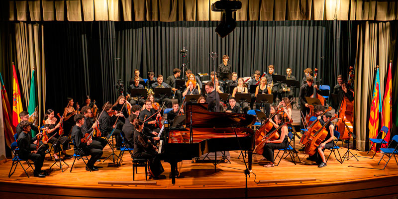ESMAR, I Curso de Piano con Orquesta