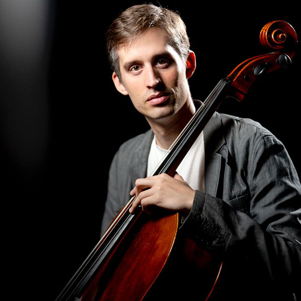 Fernando Arias